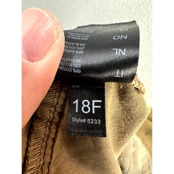 Kuhl Shorts Capris Mens 40 Brown Teak Outsider Longer Length Outdoor Hiking - Picture 13 of 13